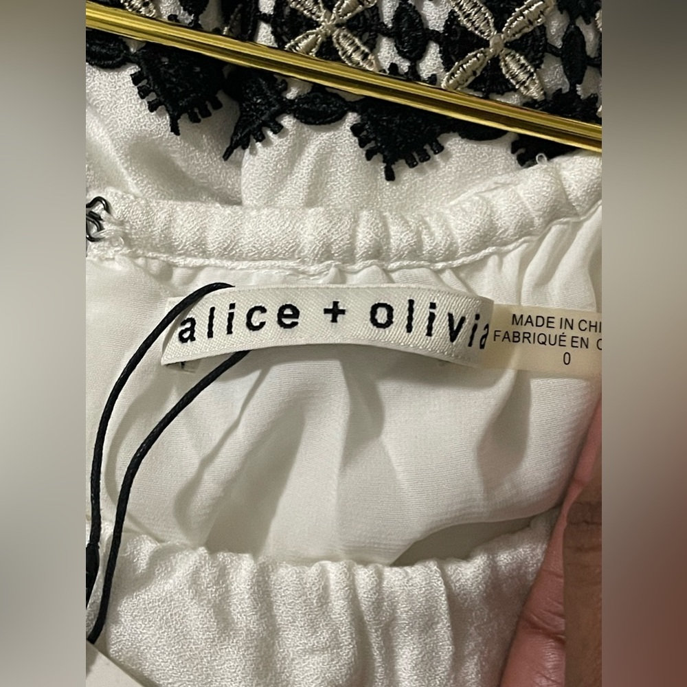 Alice + Olivia Black & White Rozzi Off Shoulder Lace Trim Embroidery Dress - Picture 7 of 13